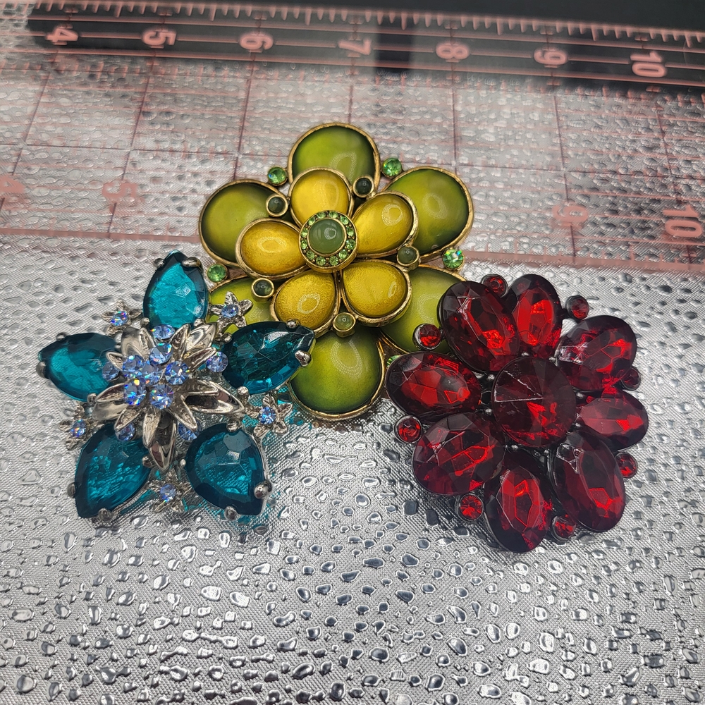 Elegant Multicolor Floral Brooch Set